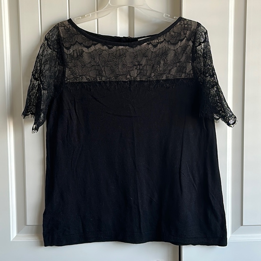LOFT Women’s black and lace top